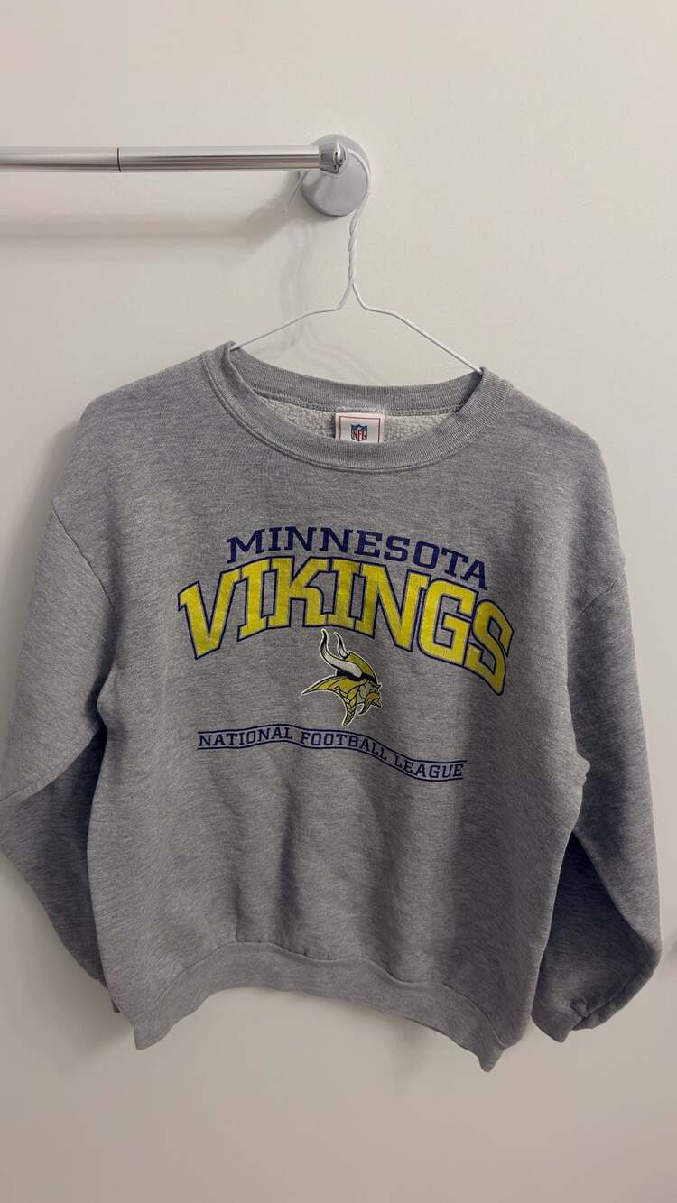 NFL Minnesota Vikings Sweatshirt Grey Crewneck Vintage